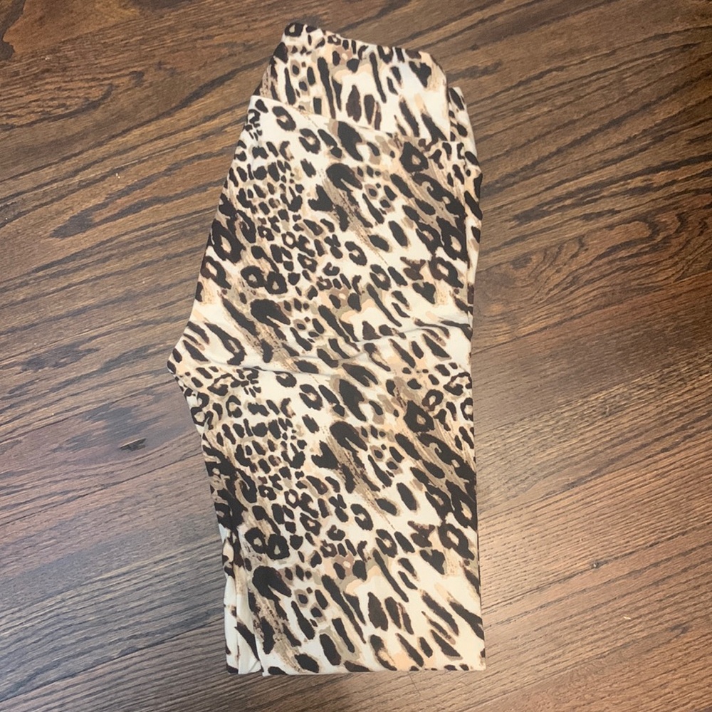 LulaRoe OS Leggings - Animal print cheetah